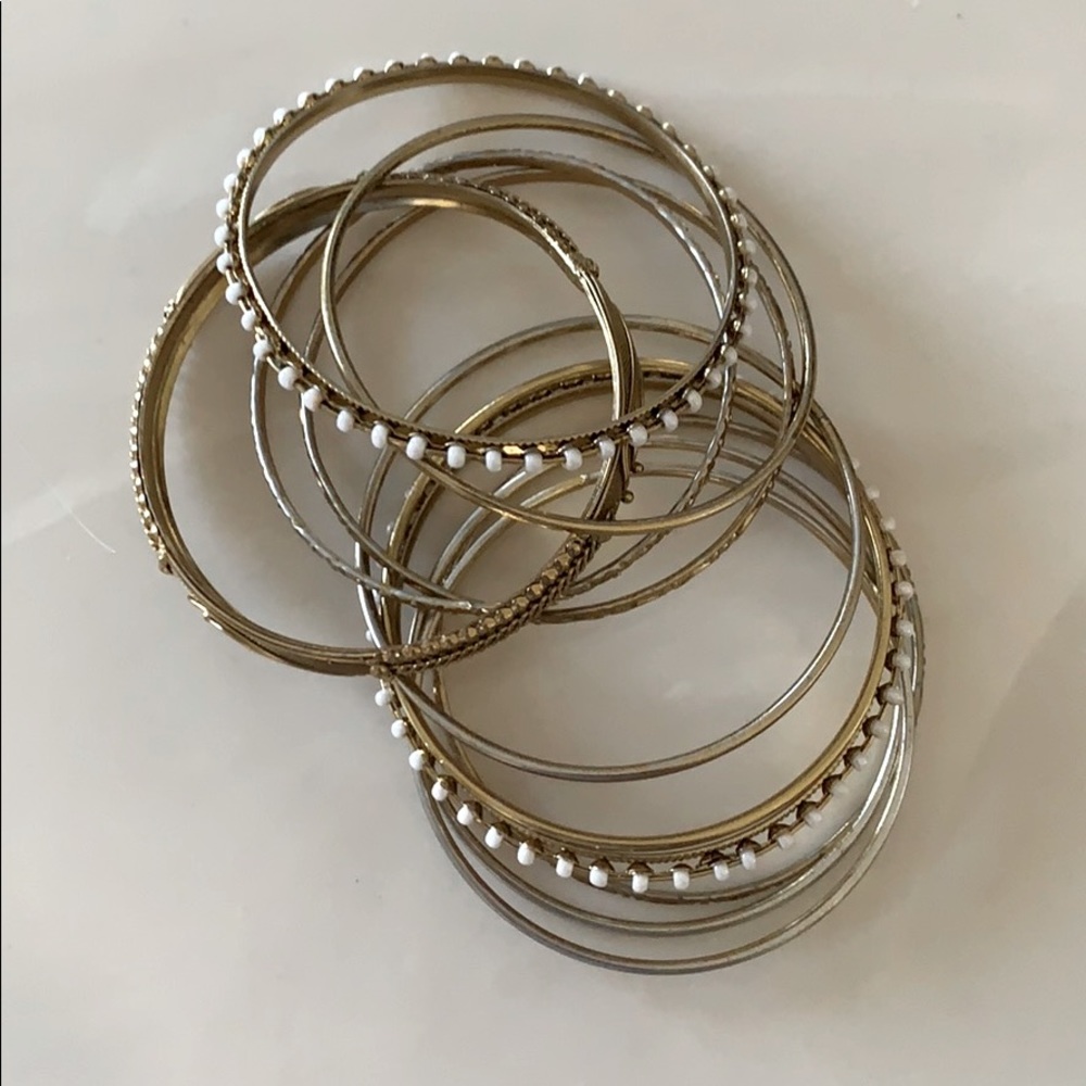 11 bangles 💕 - Picture 2 of 3